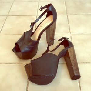 Jessica Simpson NEVER WORN black heels